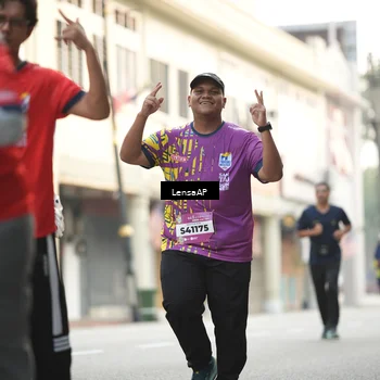Runner Photo 5875041