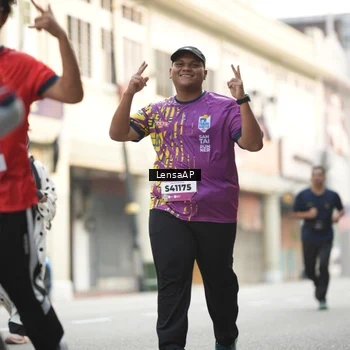 Runner Photo 5875042