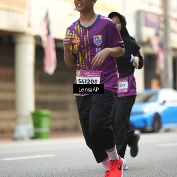 Runner Photo 5875086