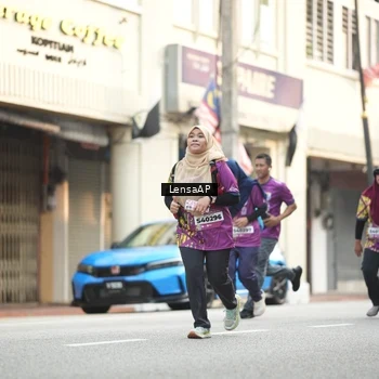 Runner Photo 5875128