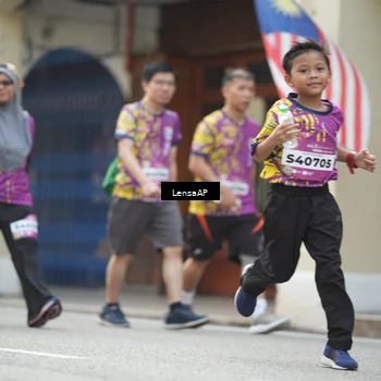 Runner Photo 5875330