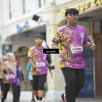 Runner Photo 5875355