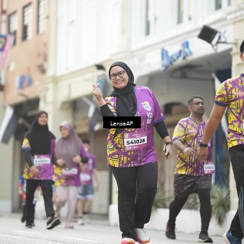 Runner Photo 5875363