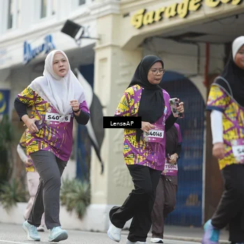 Runner Photo 5875381