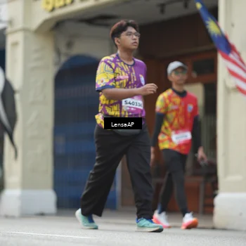 Runner Photo 5875391