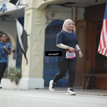 Runner Photo 5875424