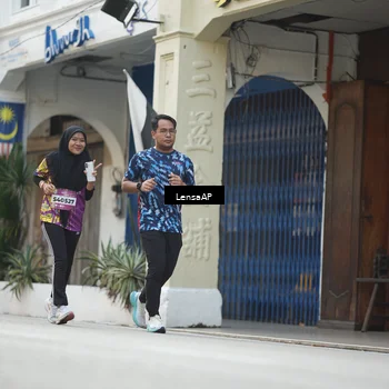 Runner Photo 5875429