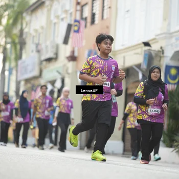 Runner Photo 5875869