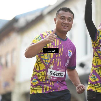 Runner Photo 5875990