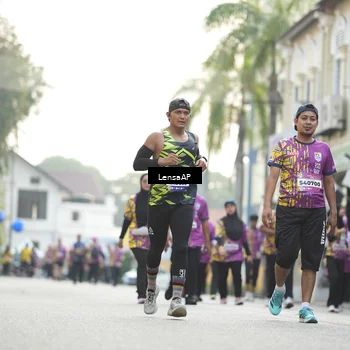 Runner Photo 5876004