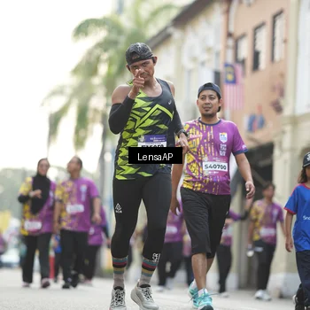Runner Photo 5876011