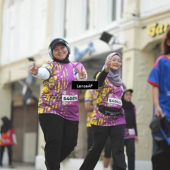 Runner Photo 5876041