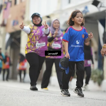 Runner Photo 5876042