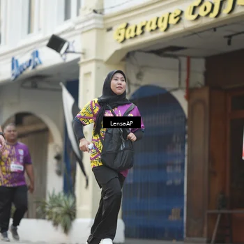 Runner Photo 5876070
