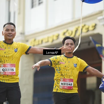 Runner Photo 5876150