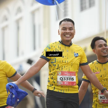 Runner Photo 5876158