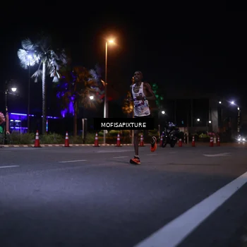 Runner Photo 5876159
