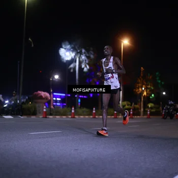 Runner Photo 5876163