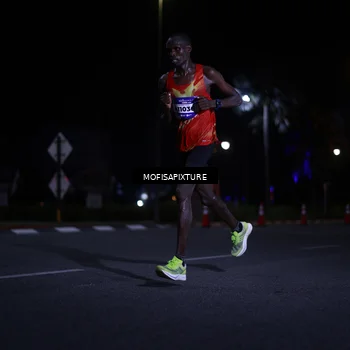 Runner Photo 5876172