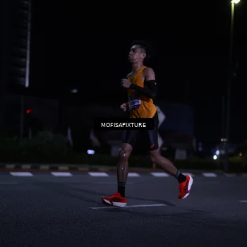 Runner Photo 5876218