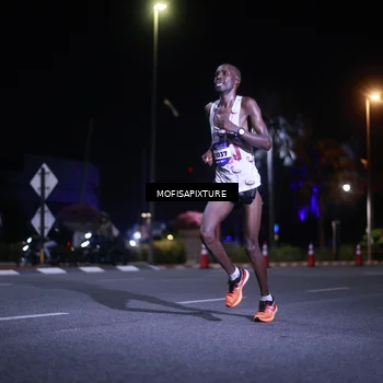 Runner Photo 5876219