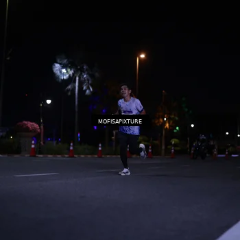 Runner Photo 5876230