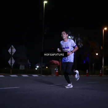 Runner Photo 5876243