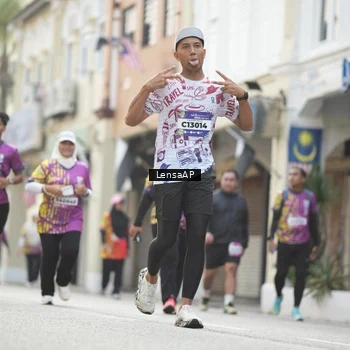 Runner Photo 5876259