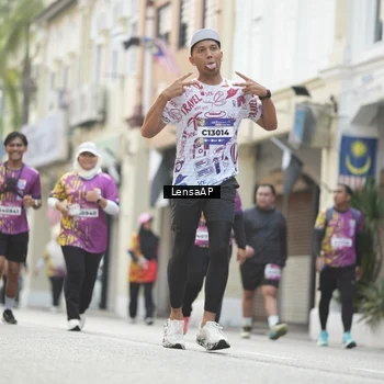 Runner Photo 5876260