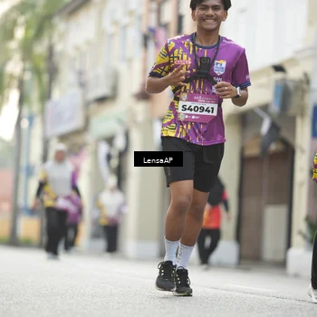 Runner Photo 5876278