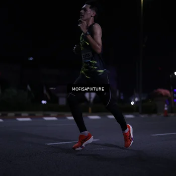Runner Photo 5876300