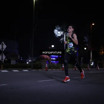 Runner Photo 5876311