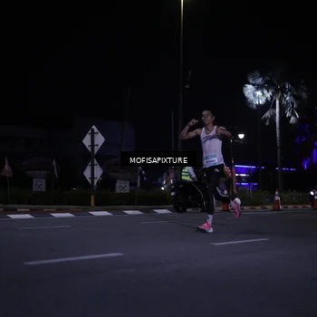 Runner Photo 5876313