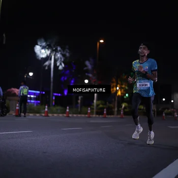 Runner Photo 5876327
