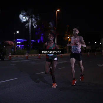 Runner Photo 5876338