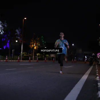 Runner Photo 5876339