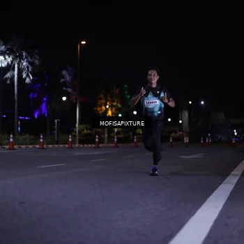 Runner Photo 5876353