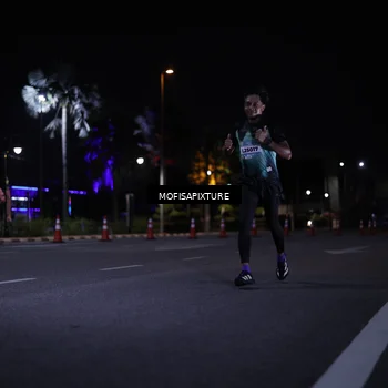 Runner Photo 5876365