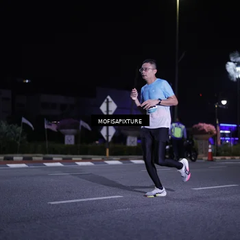 Runner Photo 5876391