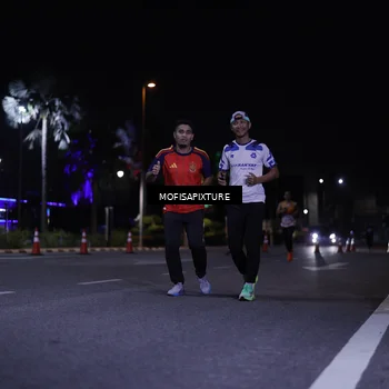 Runner Photo 5876575