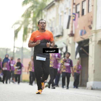 Runner Photo 5876738