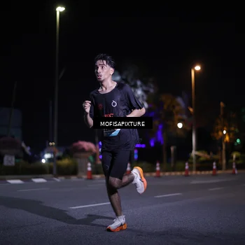 Runner Photo 5876753