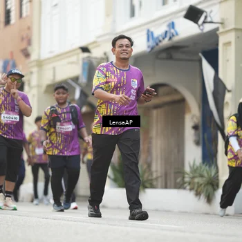 Runner Photo 5876756