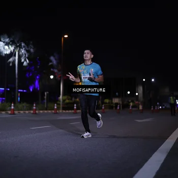 Runner Photo 5876759