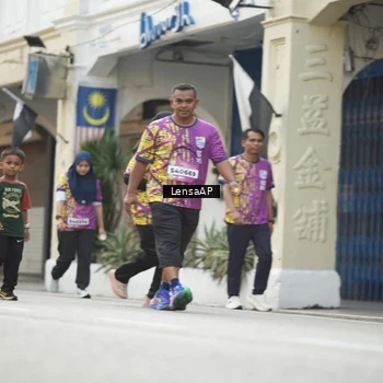 Runner Photo 5876914