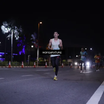Runner Photo 5876946