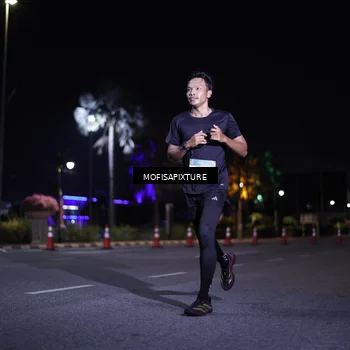 Runner Photo 5877029