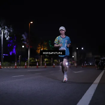 Runner Photo 5877048