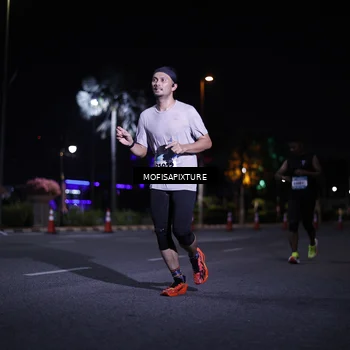 Runner Photo 5877065