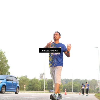 Runner Photo 5877099